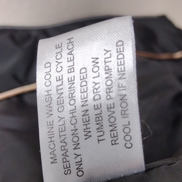 Giacca Black Quilted Long Sleeve Mid Length Zipper Front Medium Weight Jacket - Picture 12 of 16